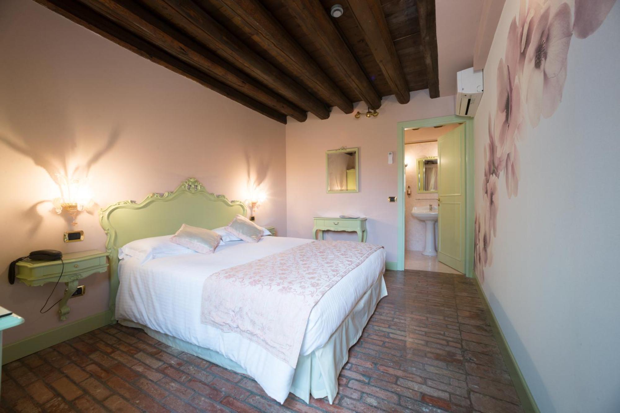 Economy Double or Twin Room